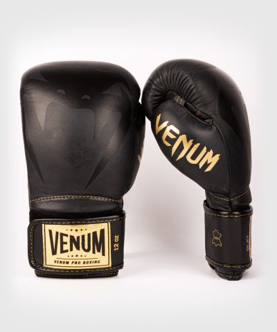 VENUM GIANT 2.0 PRO BOXING成人拳击手套 - 黑/黑-金色